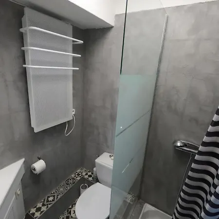 La Jeanne Marcelle T2 50m アパート ロワイヤン