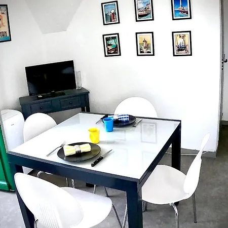 La Jeanne Marcelle T2 50m アパート